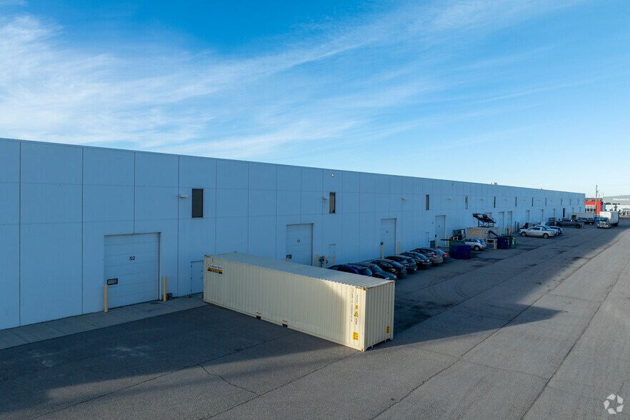 More Photos Of 261024 Dwight Mclellan Trail, Balzac Warehouse For Lease