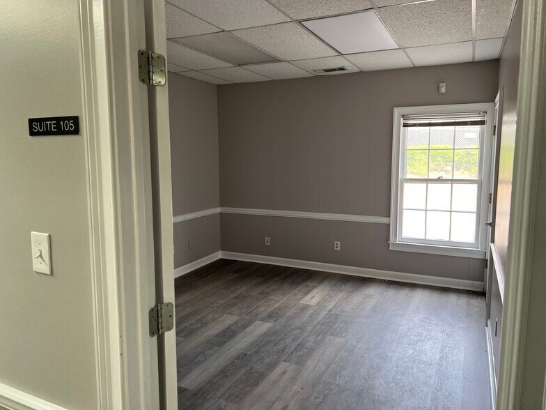 More Photos Of 4047 Holcomb Bridge Rd, Peachtree Corners Loft Creative Space For Lease