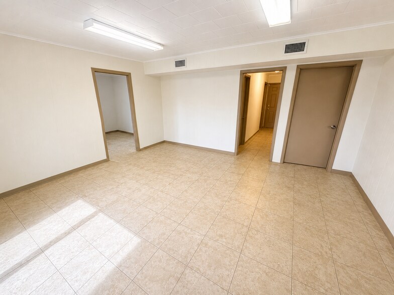 More Photos Of 16030 US Hwy 27, Lake Wales Warehouse For Sale