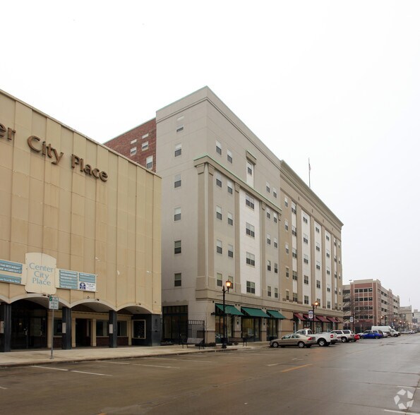 More Photos Of 211 S Michigan St, South Bend Apartments For Lease
