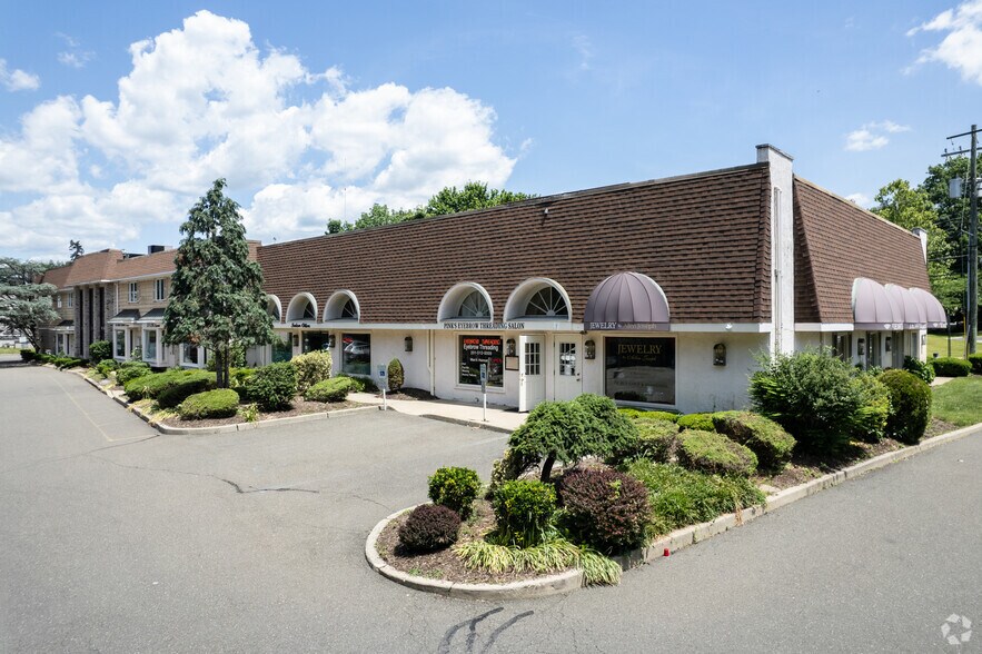More Photos Of 180 Franklin Tpke, Mahwah General Retail For Sale