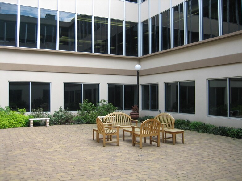 More Photos Of 15 Verbena Ave, Floral Park Office For Lease