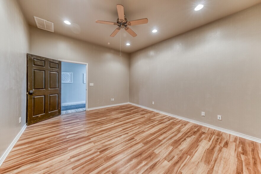 More Photos Of 301 Center Court Dr, Bridgeport Warehouse For Sale