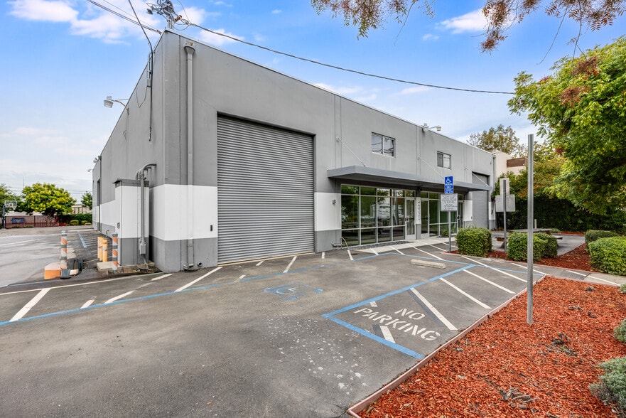 More Photos Of 1070-1080 Terra Bella Ave, Mountain View Light Manufacturing For Lease
