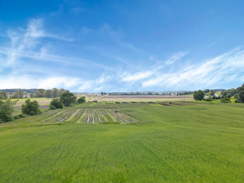 More Photos Of 11559 Somerset rd, Thornville Land For Sale