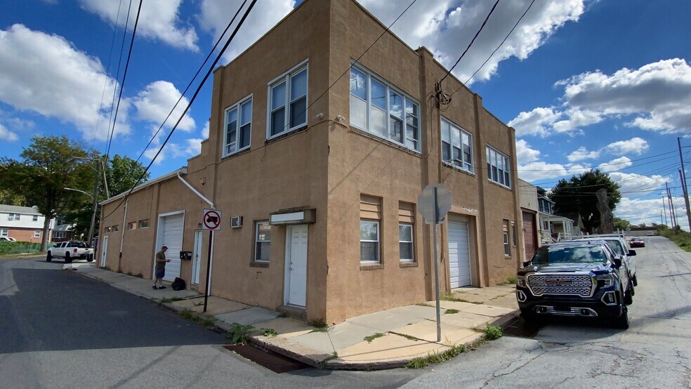 More Photos Of 8329 Delaware Ave, Upper Darby Service For Sale