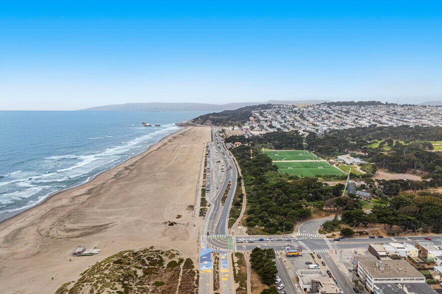 More Photos Of 4532 Irving St, San Francisco Apartments For Sale