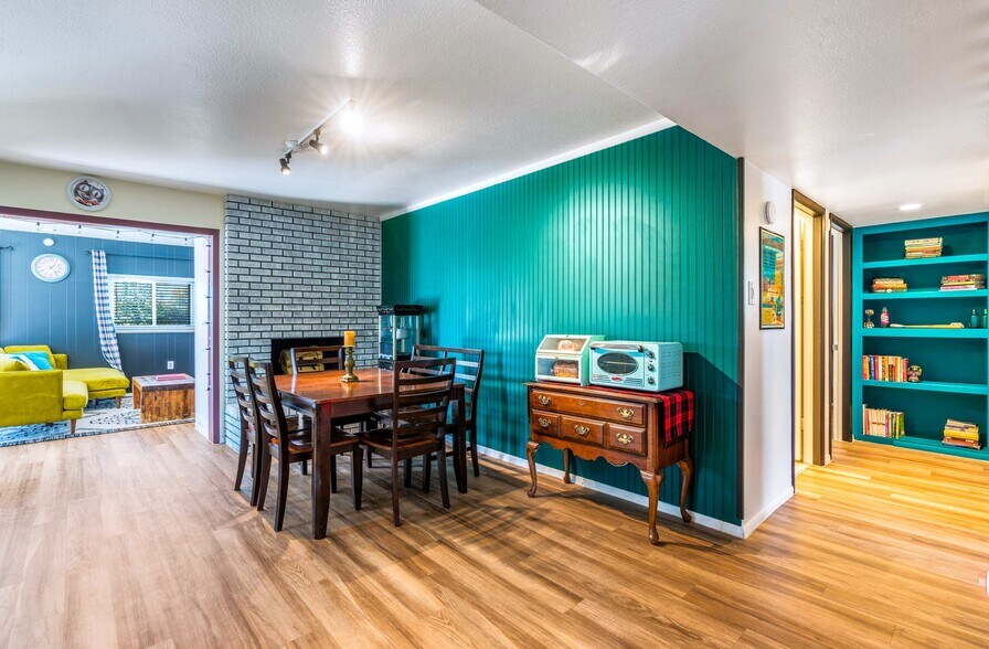 More Photos Of 613 Jane St NE, Albuquerque Flex For Sale