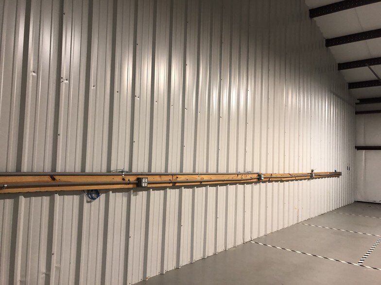 More Photos Of 14121 W Highway 290, Austin Warehouse For Sale