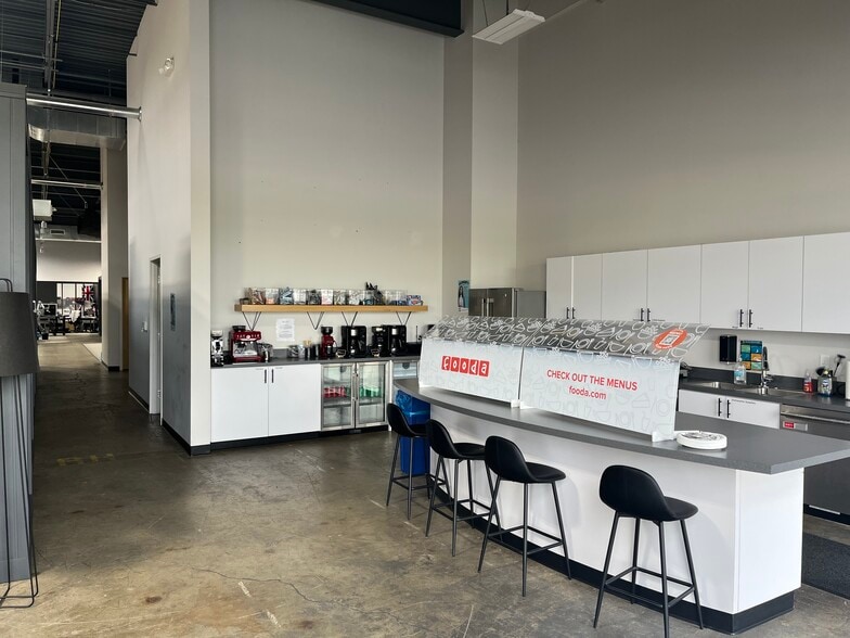 More Photos Of 371-528 Maier Pl, Columbus Office For Lease