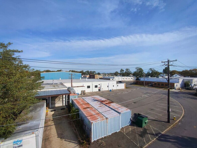 More Photos Of 50 E Ranick Dr, Amityville Industrial For Sale