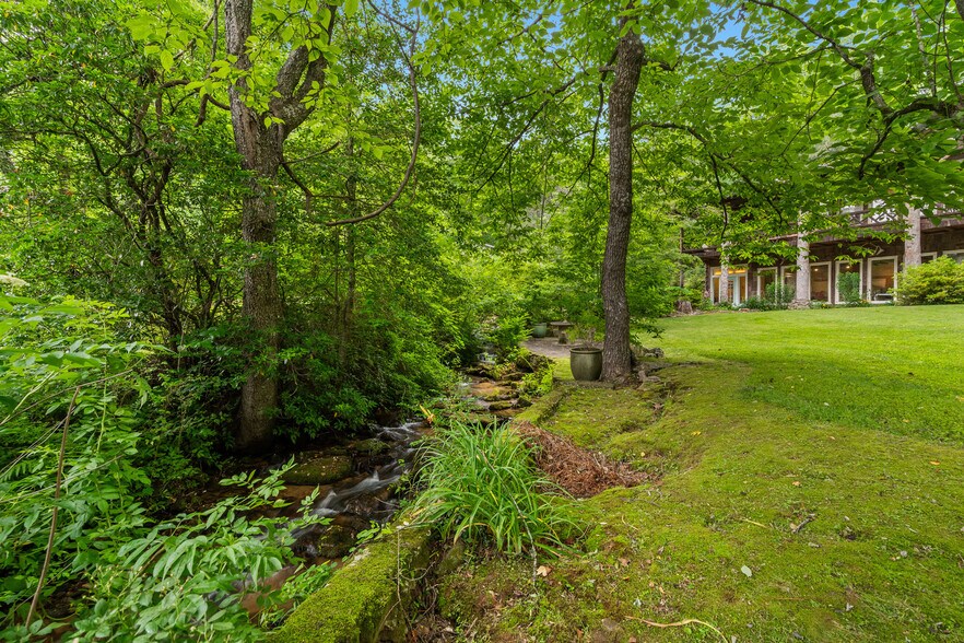 More Photos Of 7142 Highway 76 W, Clayton Storefront For Sale