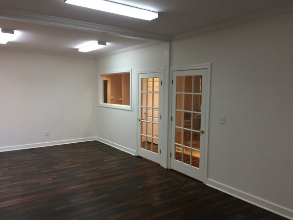 More Photos Of 11539 Park Woods Cir, Alpharetta Office For Lease