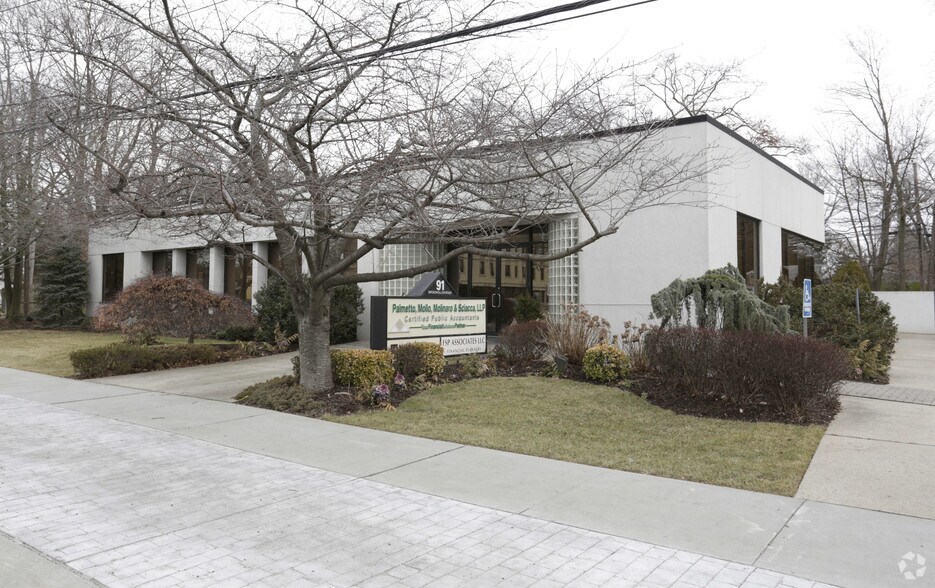 Primary Photo Of 91 Broadhollow Rd, Melville Coworking Space