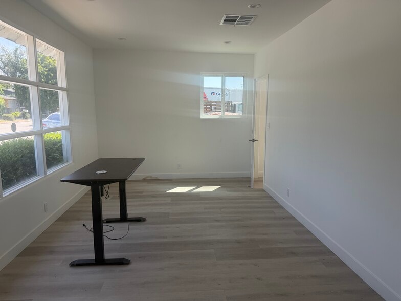 More Photos Of 1703-1711 S California Ave, Monrovia Warehouse For Lease