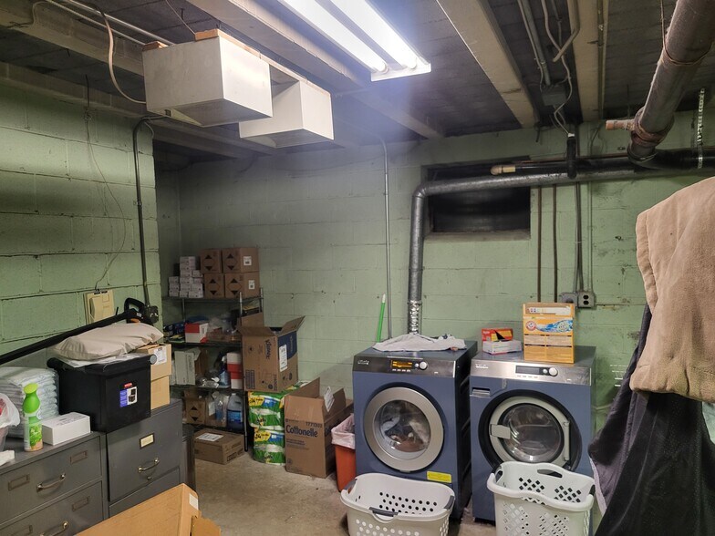 More Photos Of 1340 Lincoln Way E, Chambersburg Office For Sale