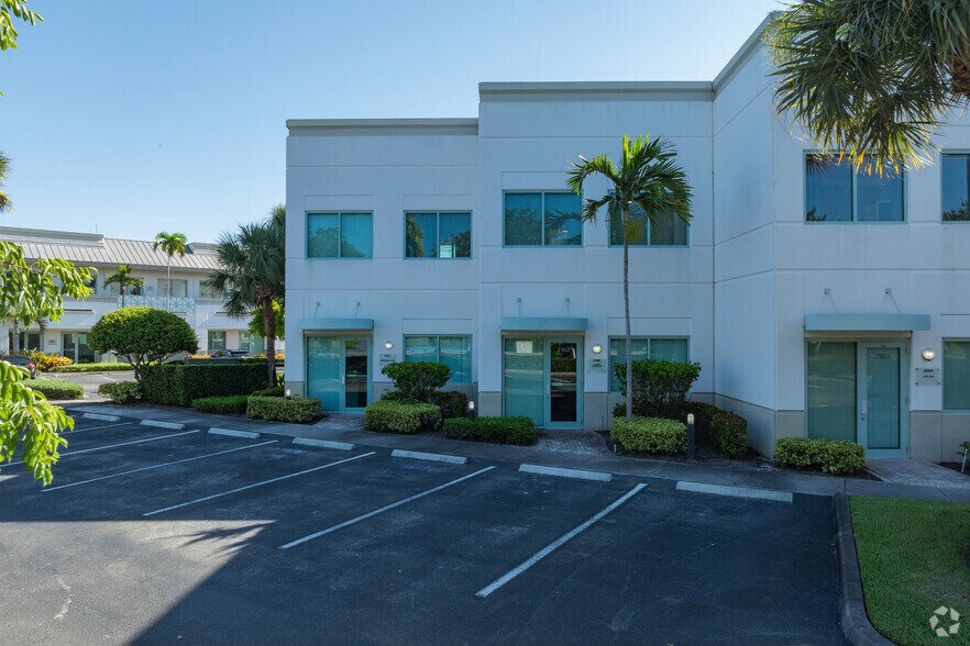 More Photos Of 7700 Congress Ave, Boca Raton Office For Lease