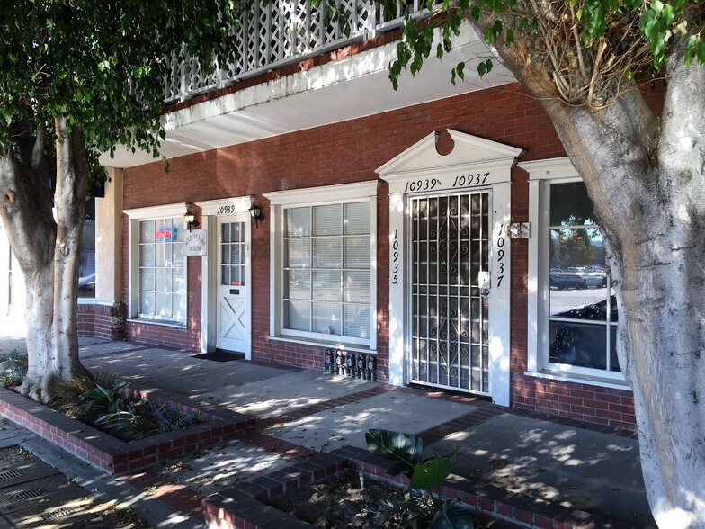 More Photos Of 10935-10939 Camarillo St, North Hollywood Office Residential For Sale
