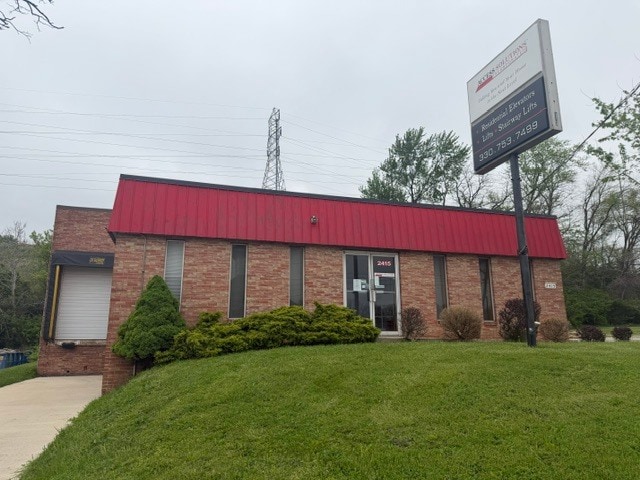 Primary Photo Of 2415 Gilchrist Rd, Akron Warehouse For Sale