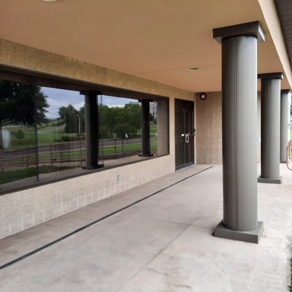 More Photos Of 1 Huntington Way, Fairmont Medical For Lease
