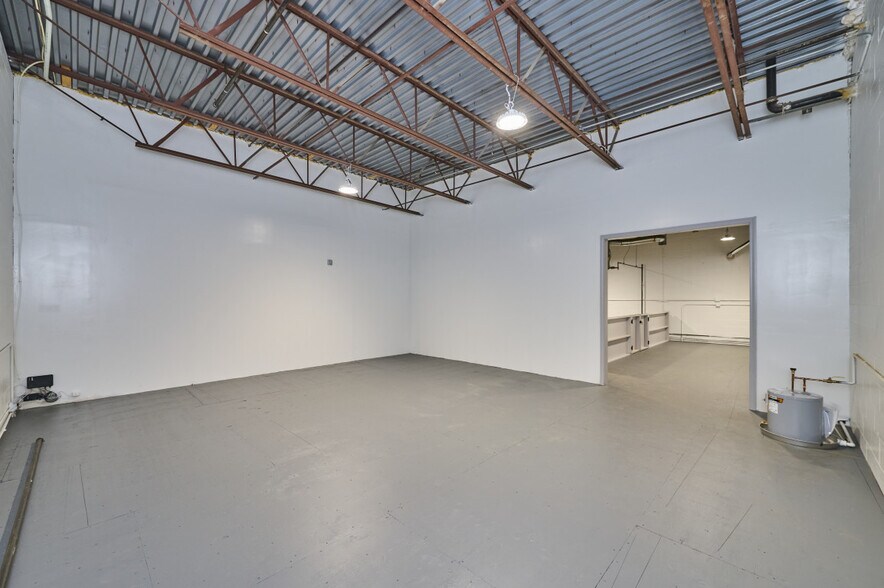 More Photos Of 1 Melvin unit C St, Wakefield Industrial For Lease