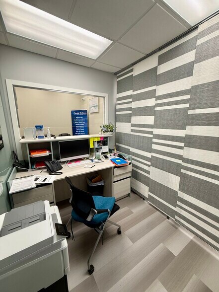 More Photos Of 1911 Harrison St, Hollywood Medical For Lease