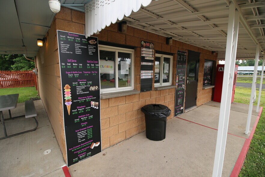 More Photos Of 426 Bartel St, Scranton Restaurant For Sale