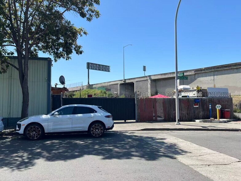 More Photos Of 4800 Bissell Ave, Richmond Manufacturing For Sale