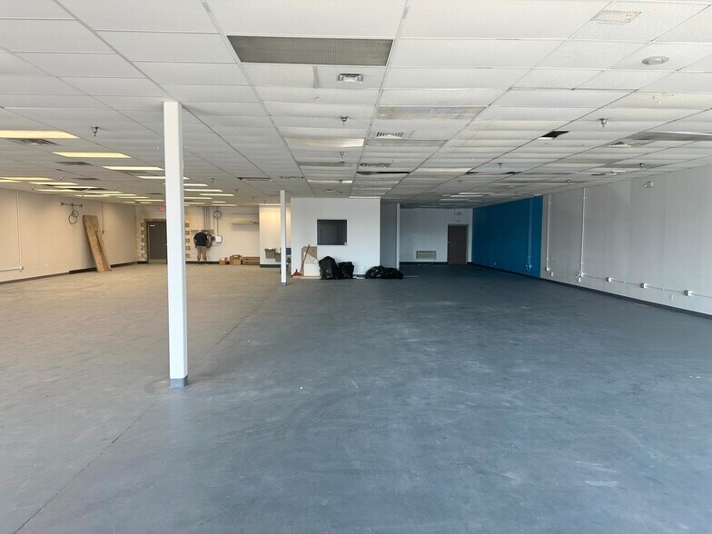 More Photos Of 3425-3523 N University St, Peoria General Retail For Sale