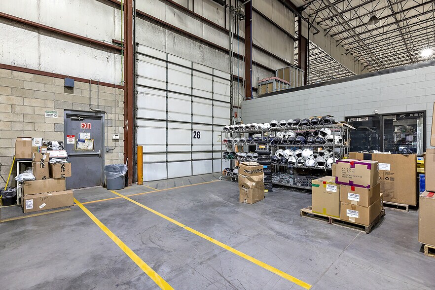 More Photos Of 4333-4335 W Fort St, Detroit Distribution For Lease