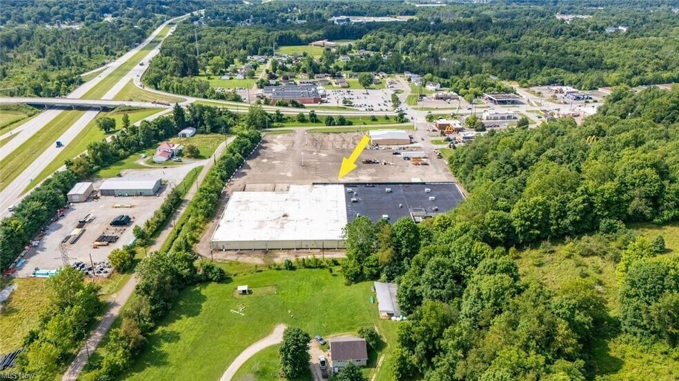 More Photos Of 2411 E Wheeling Ave, Cambridge Warehouse For Lease