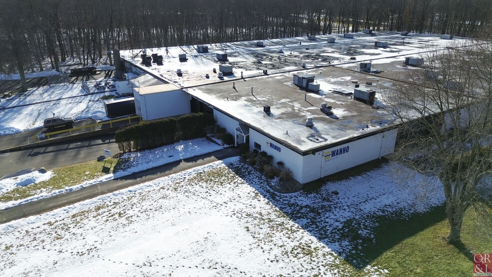 Primary Photo Of 150 Knotter Dr, Cheshire Manufacturing For Lease