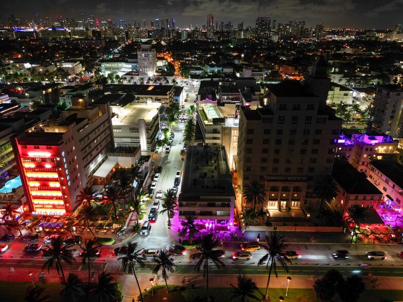 More Photos Of 1200 Ocean Dr, Miami Beach Hotel For Lease