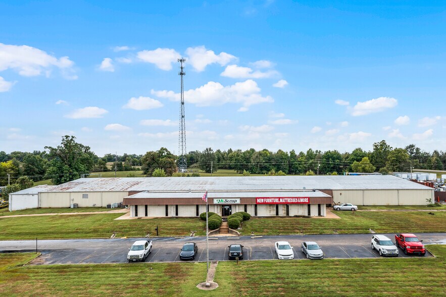 More Photos Of 1445 Main St, Martin Manufacturing For Sale