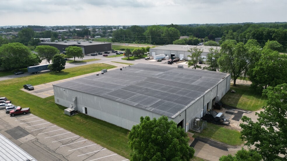 More Photos Of 4327 Airlane Dr SE, Grand Rapids Manufacturing For Sale
