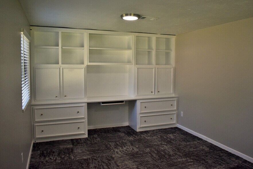 More Photos Of 3406 Sandfort Rd, Phenix City Warehouse For Sale