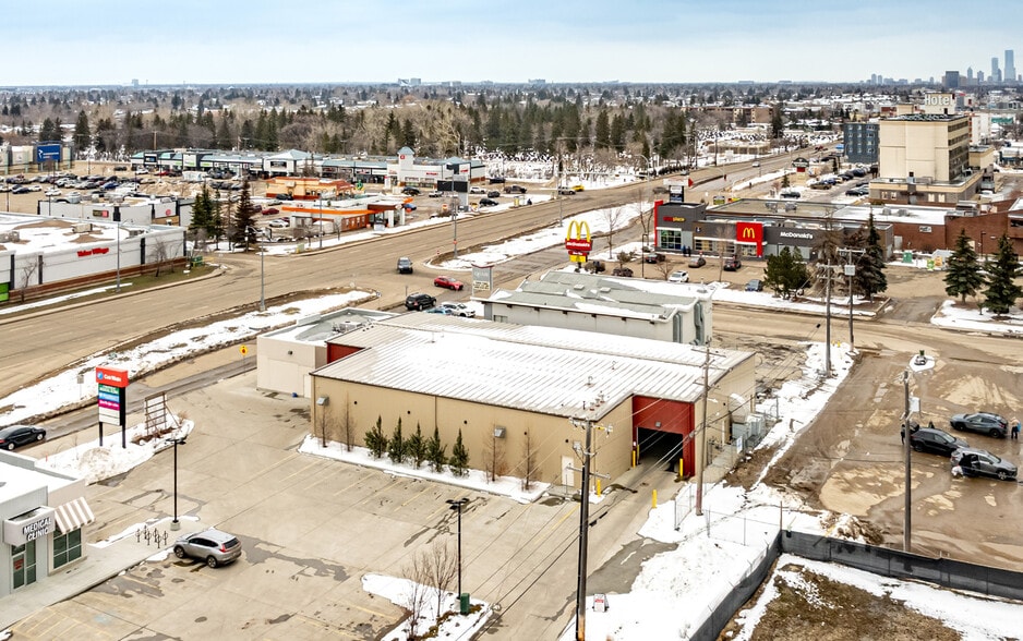 Primary Photo Of 16815 Stony Plain Rd NW, Edmonton Carwash For Sale