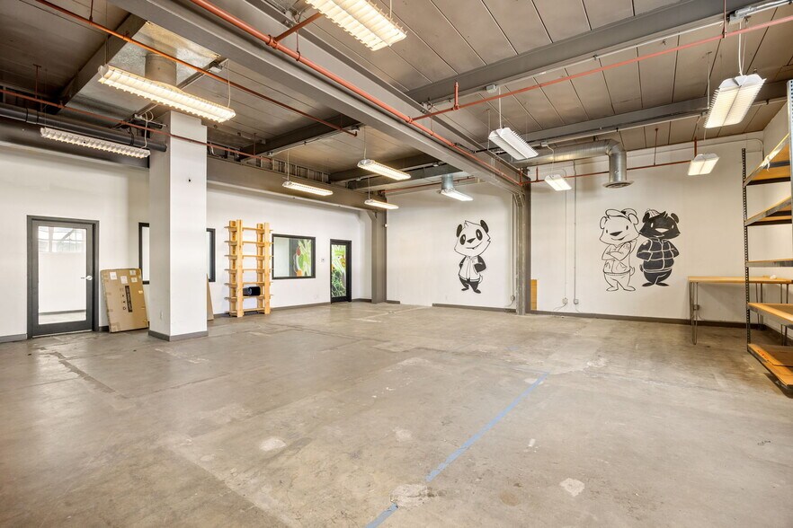More Photos Of 3150 E 46th St, Los Angeles Loft Creative Space For Lease