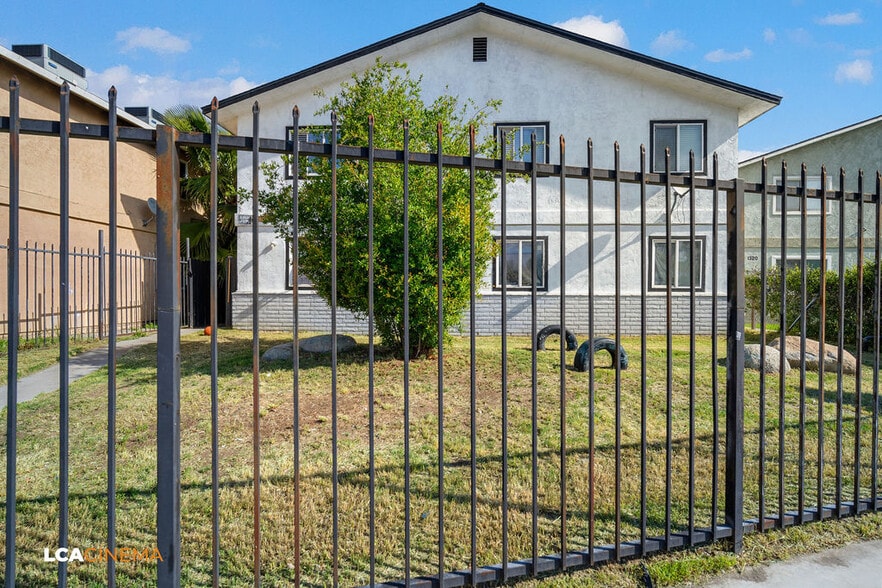 More Photos Of 1316 E California Ave, Bakersfield Apartments For Sale