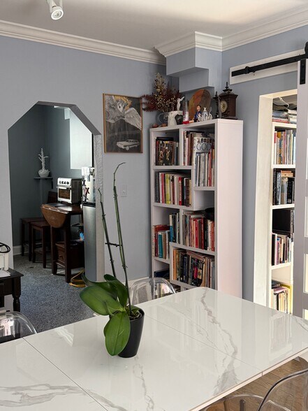 More Photos Of 520-522 E Eleven Mile Rd, Royal Oak Freestanding For Sale