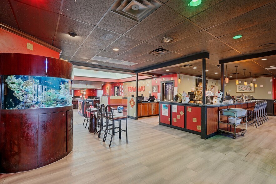 More Photos Of 72 N 850 E, Lehi Restaurant For Sale