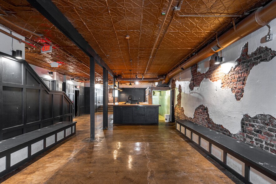 More Photos Of 5 Biltmore Ave, Asheville Restaurant For Lease