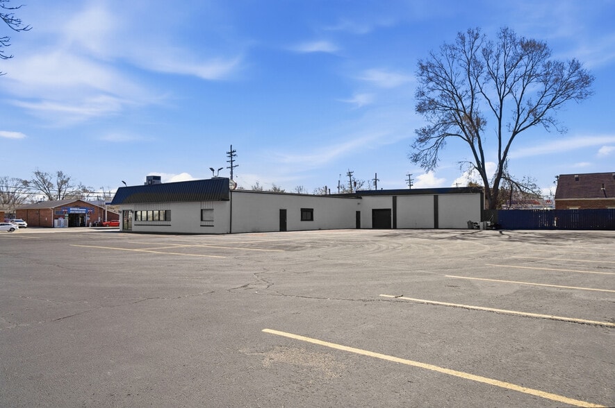 More Photos Of 1610 Germantown Rd, Middletown Restaurant For Sale