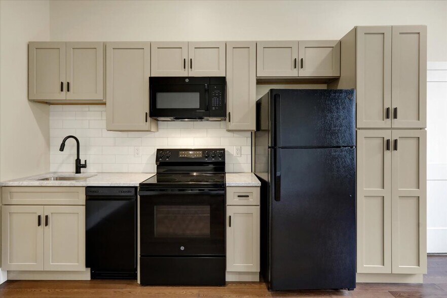 More Photos Of 241 S 5th St, Reading Apartments For Sale