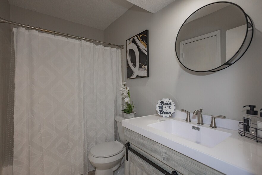 More Photos Of 3108 Eaton St, Kansas City Multifamily For Sale