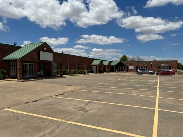 More Photos Of 1885 Piedmont Rd N, Piedmont Storefront Retail Office For Lease