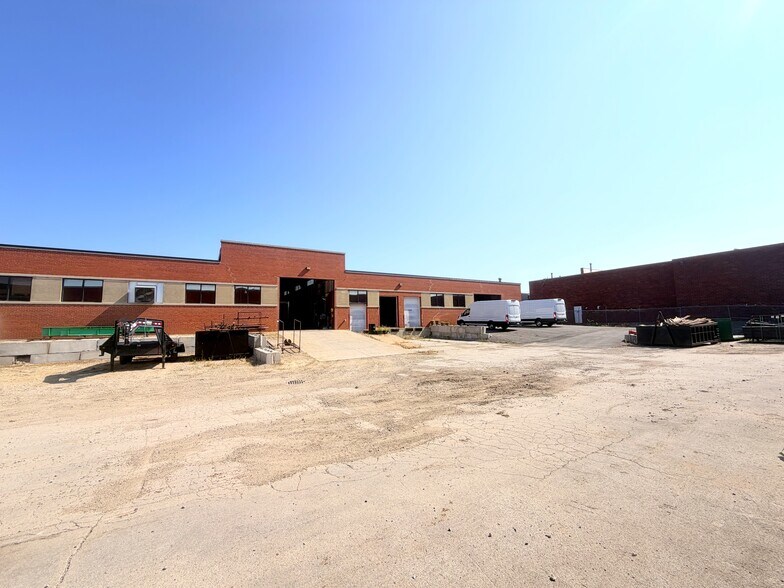 More Photos Of 616 New York Ave, Des Moines Industrial For Sale