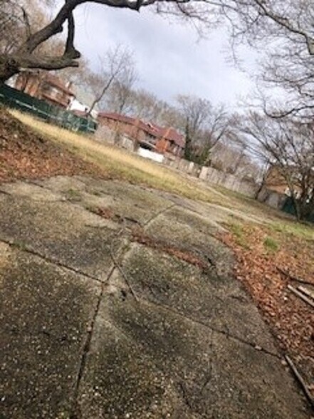 More Photos Of 14517 Willets Point Blvd, Whitestone Land For Sale