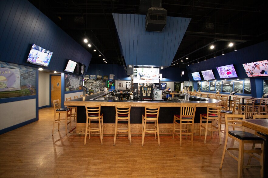 More Photos Of 1121 5th St S, Great Falls General Retail For Sale