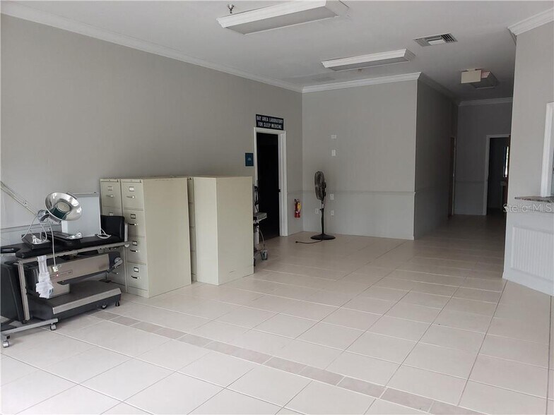 More Photos Of 616 E St, Clearwater Medical For Sale